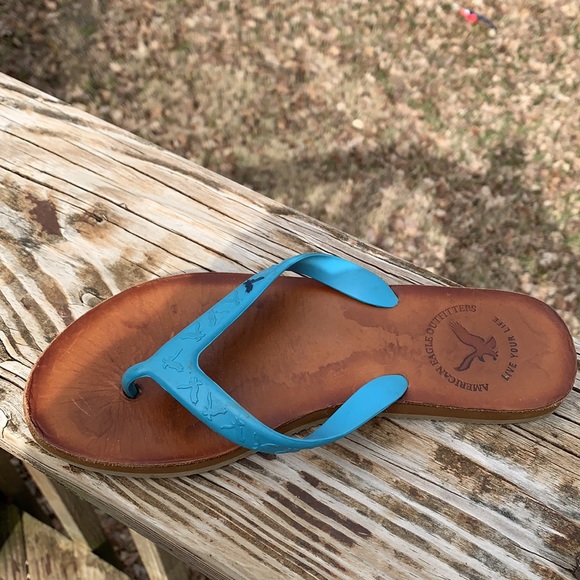 ✨ American Eagle ✨ Flip flops - Picture 3 of 5